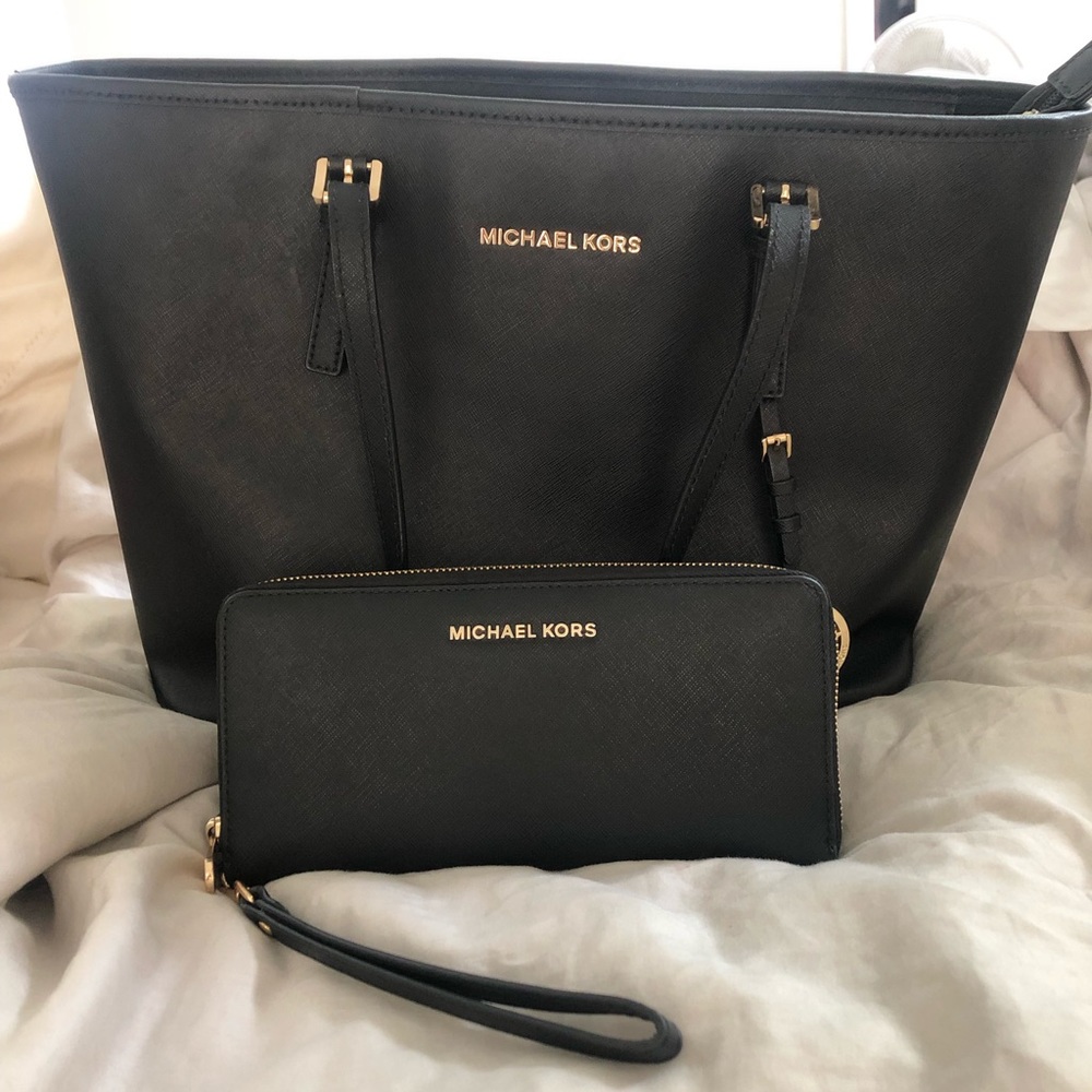 Black Saffiano MK set